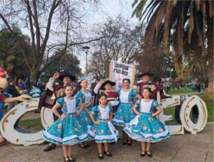 agrupacion folclorica brisas del rio claro